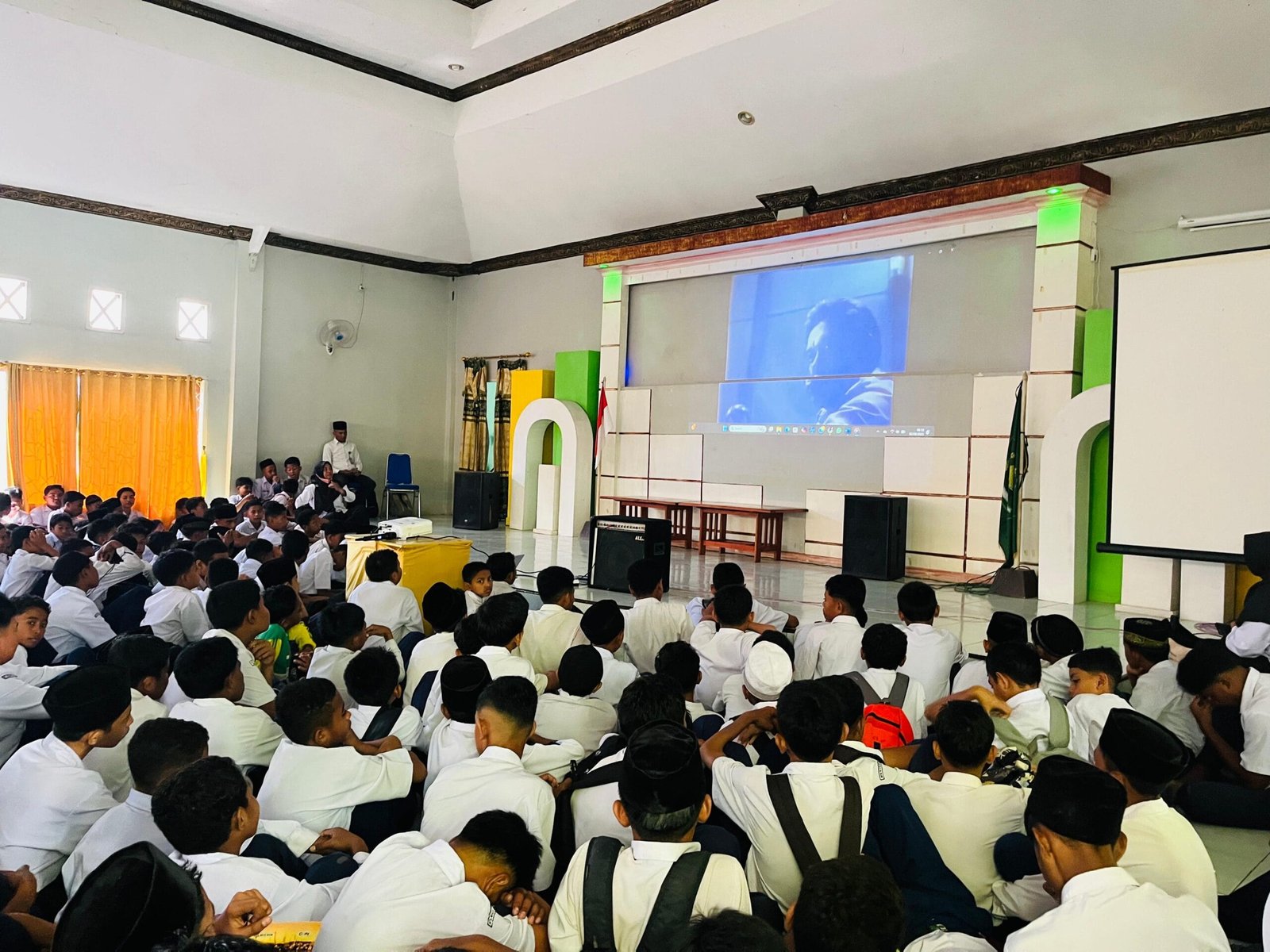 Siswa Mts Negeri 1 Alor Gelar Nonton Bersama Film G30s Pki Mtsn 1 Alor