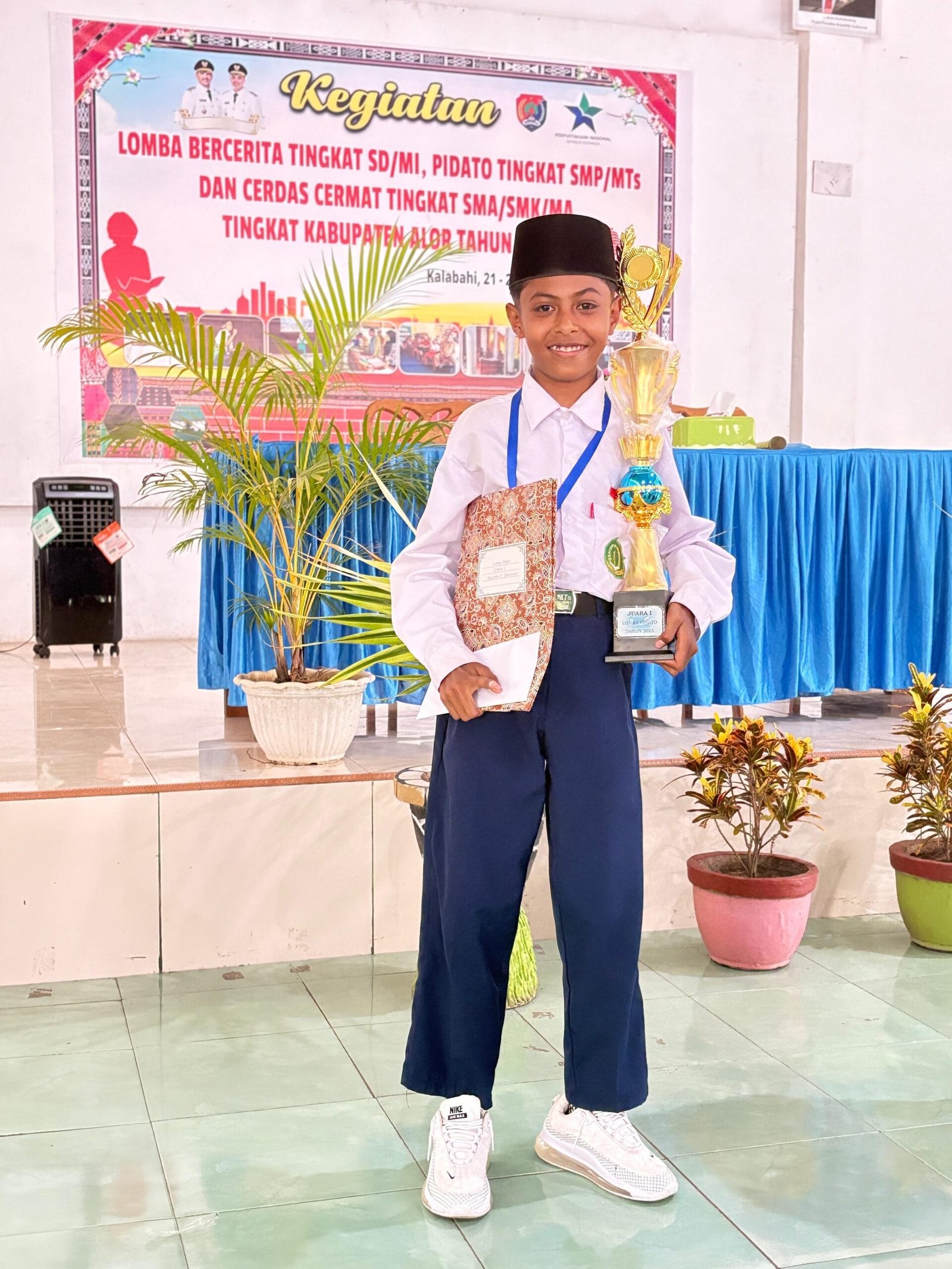 Siswa Mts Negeri 1 Alor Raih Prestasi Dalam Lomba Pidato Yang